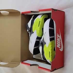 Toddler Boy's Nike Air Max Excee Sneakers 8c with box